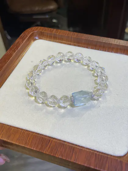 [Design] Diamond-cut white crystal portable transparent aquamarine bracelet BAC1227