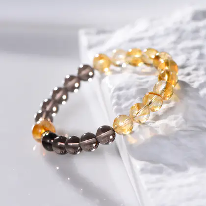 [Design] Huang Asai tea crystal bracelet tea crystal Asai bead bracelet light luxury niche girlfriend light luxury hand jewelry